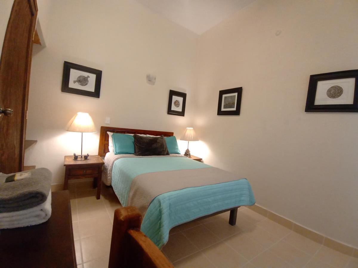 Hotel Dona Chela En Calvillo Esterno foto