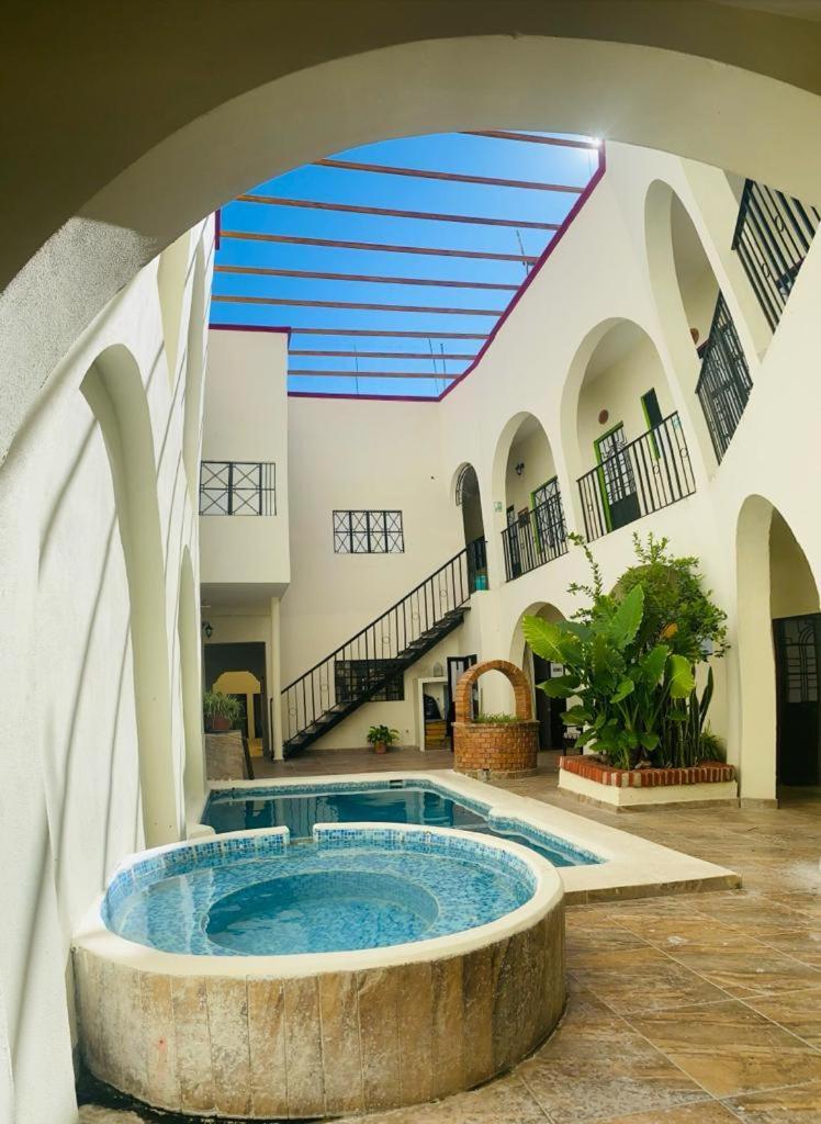 Hotel Dona Chela En Calvillo Esterno foto
